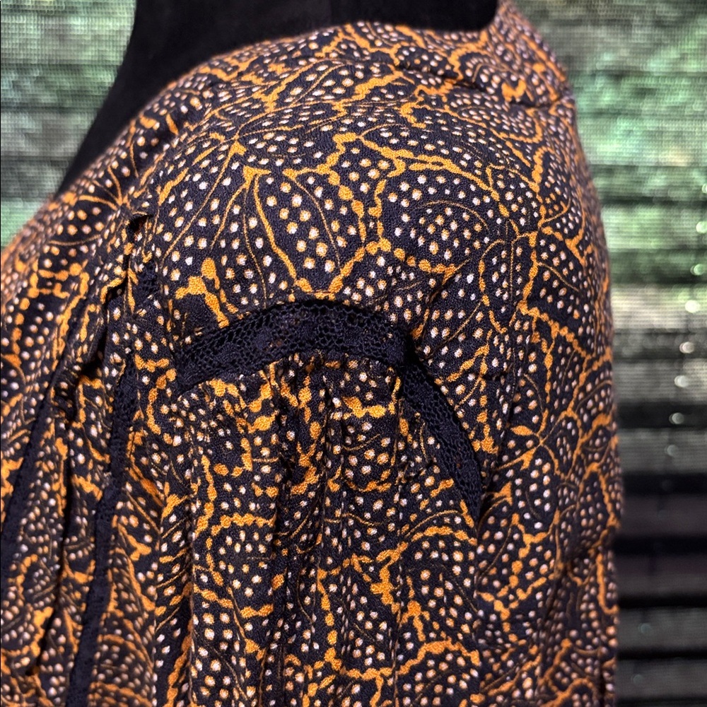 Hinge Women’s Blue & Orange Floral Print LS V-Neck Lace Accent Blouse‎ SZ XL - Picture 6 of 9